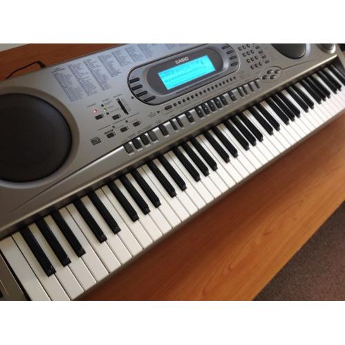 Casio WK-1800 - Digitale Piano met 76 aanslaggevoelige toetsen, 232 sounds, 130 ritmes, Synthesizer functie en MIDI