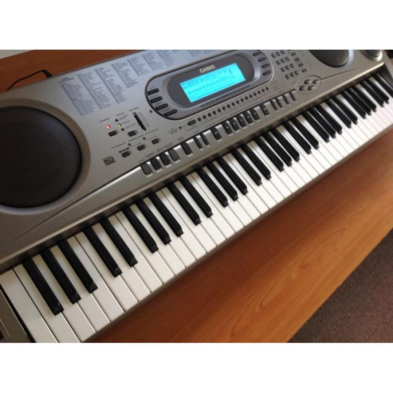 Casio WK-1800 - Digitale Piano met 76 aanslaggevoelige toetsen, 232 sounds, 130 ritmes, Synthesizer functie en MIDI