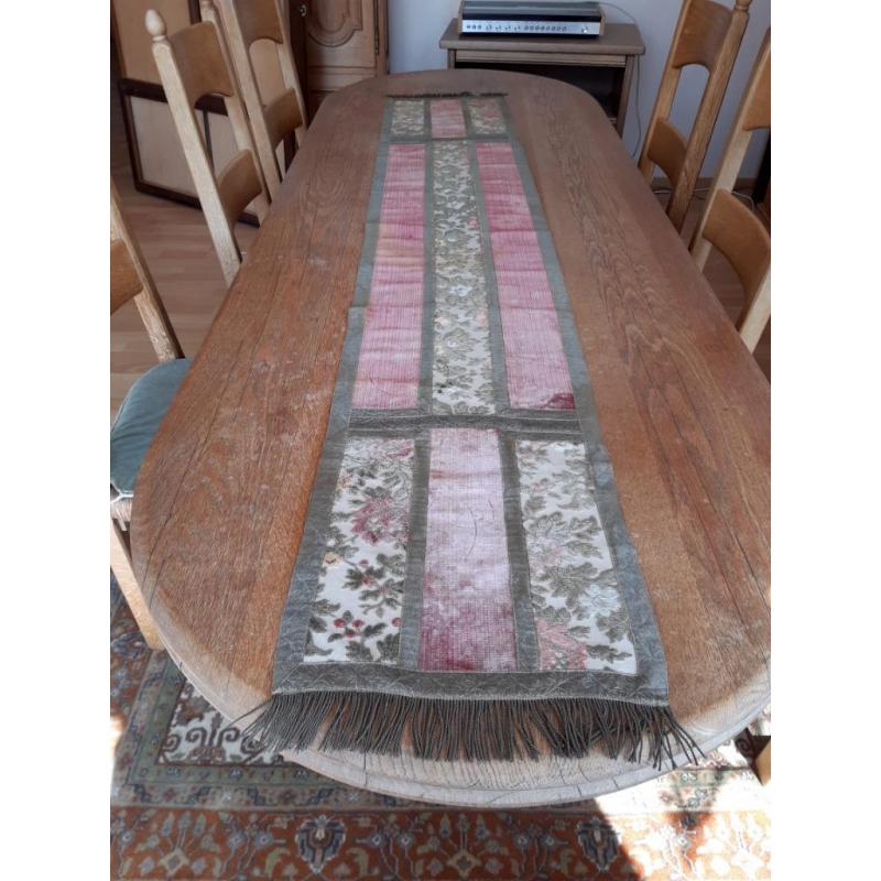 Eettafel en 6 stoelen te koop