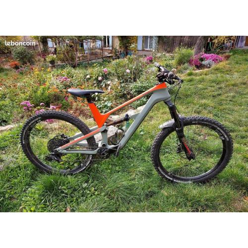 Canyon Spectral CF8 2018