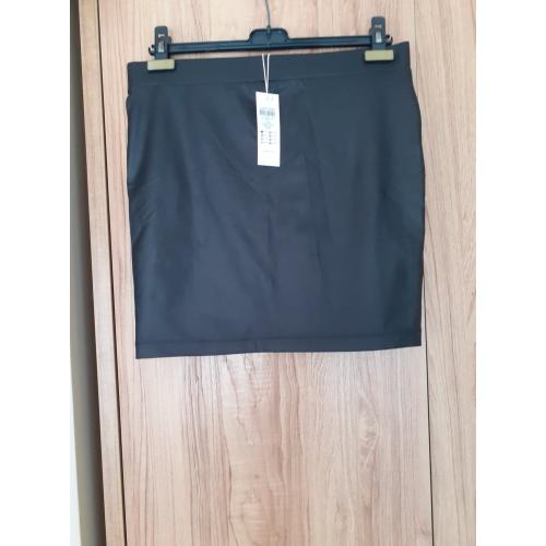 lederlook zwarte rok, NIEUW, maat XL