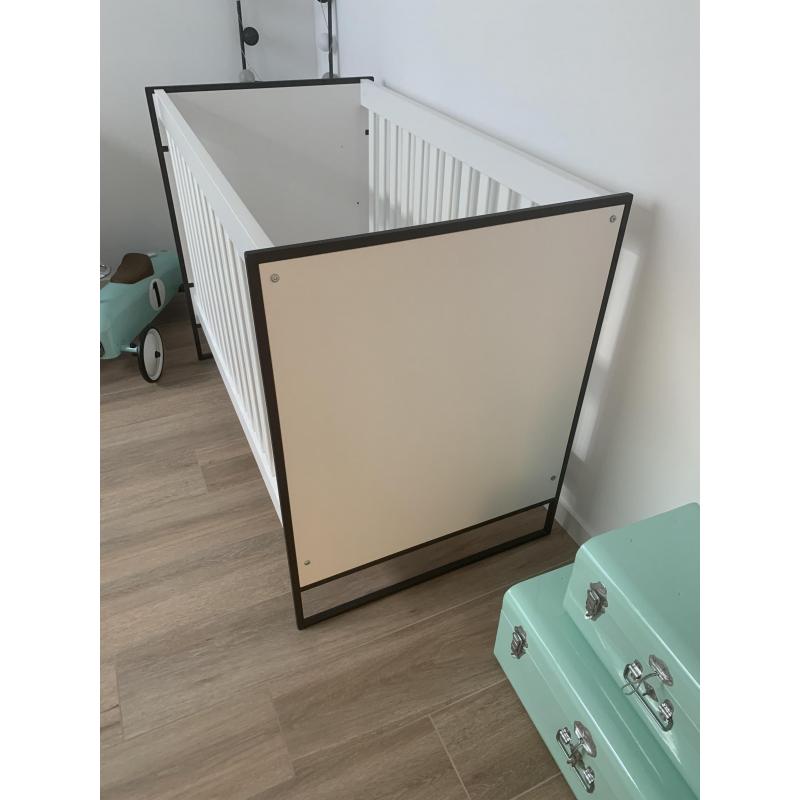 Volledige babykamer te koop