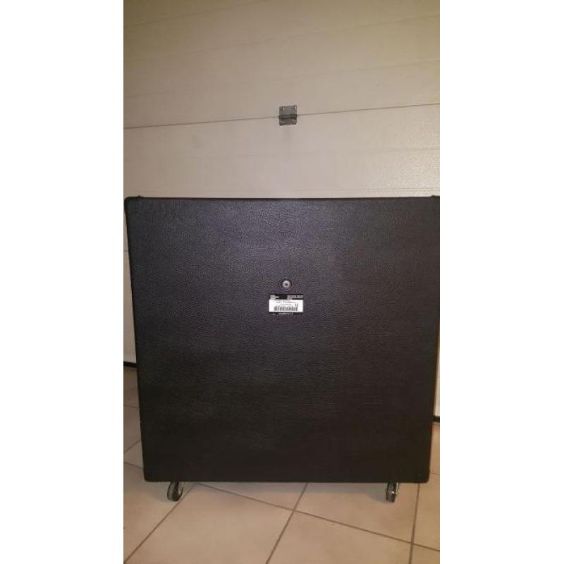 Peavey cabinet