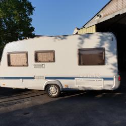 Caravan Wilk S4 450HTD met voortent