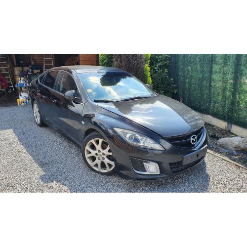 Mazda 6 hatchback Sport zwart diesel 2.2 geaccidenteerd