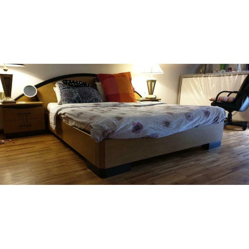 Tweepersoonsbed 2 m x 1,60 m