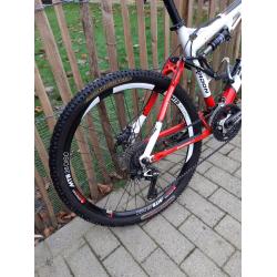 Mountainbike Full suspension