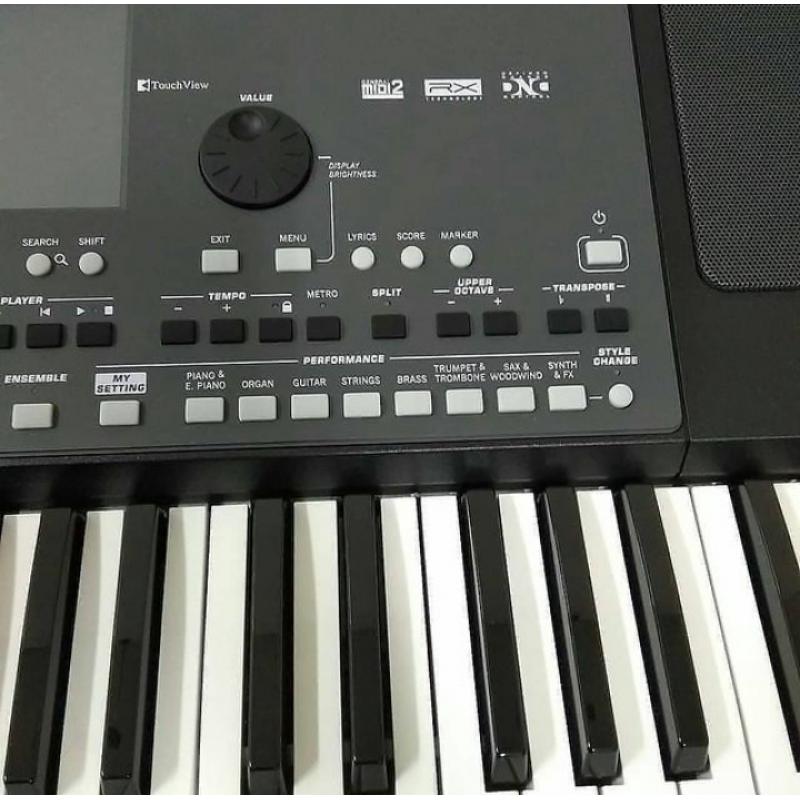 Korg Pa600 keyboard