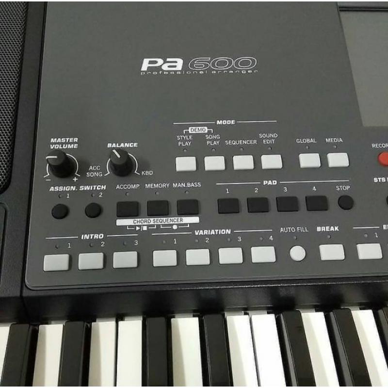 Korg Pa600 keyboard