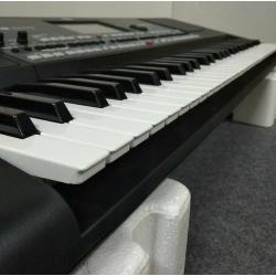 Korg Pa600 keyboard