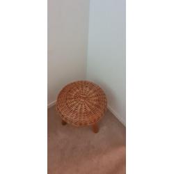 Tony Paul Tripod Wicker Stool, America 1950s vintage kruk riet