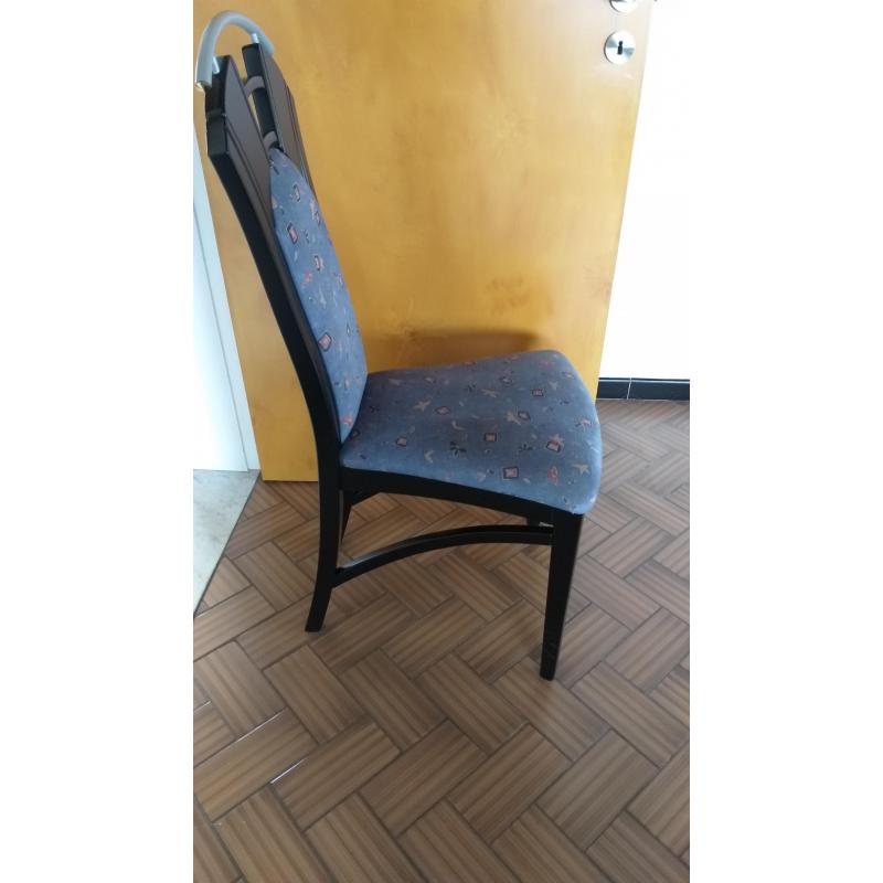 4 stoelen met fluweel stof bekleding