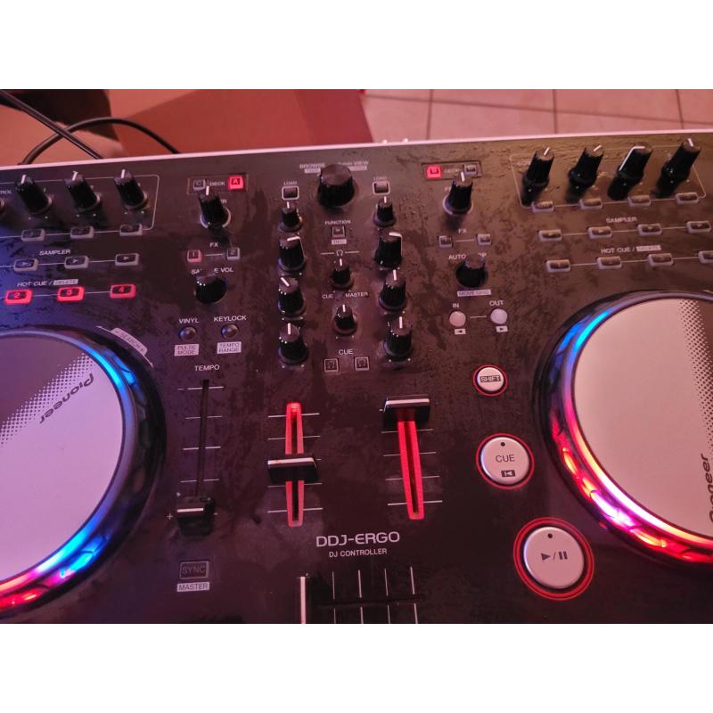 pioneer DDJ- ERGO DJ controller