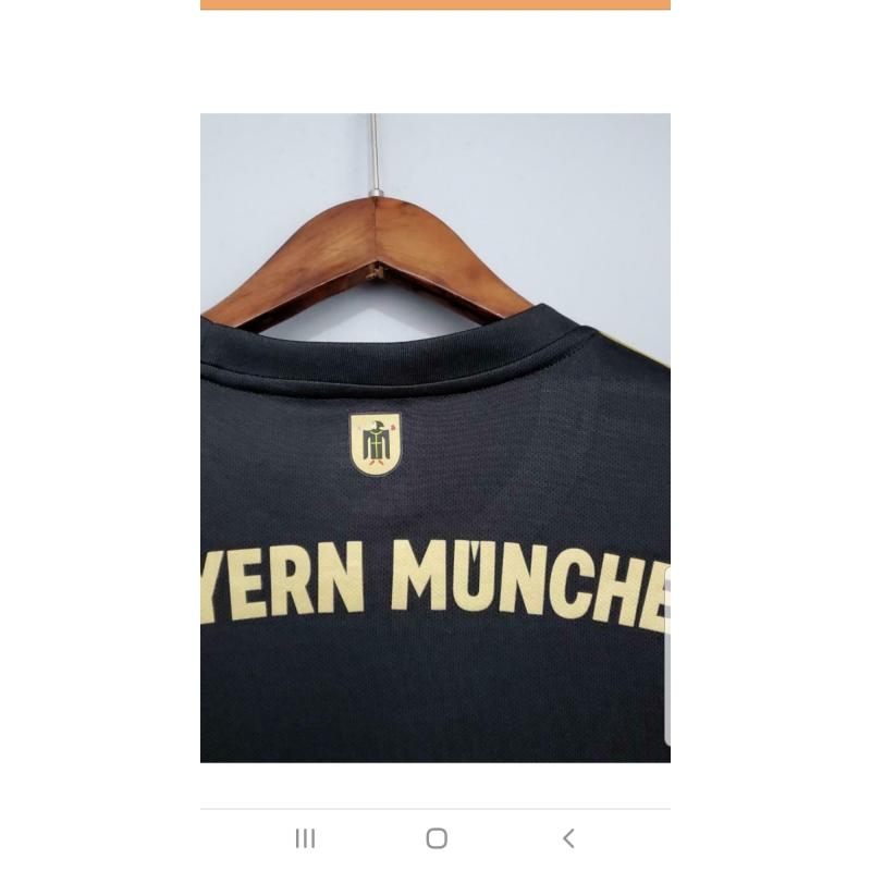 Originele truitjes o.a. Bayern Dortmund  enz NIEUW €45