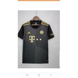 Originele truitjes o.a. Bayern Dortmund  enz NIEUW €45