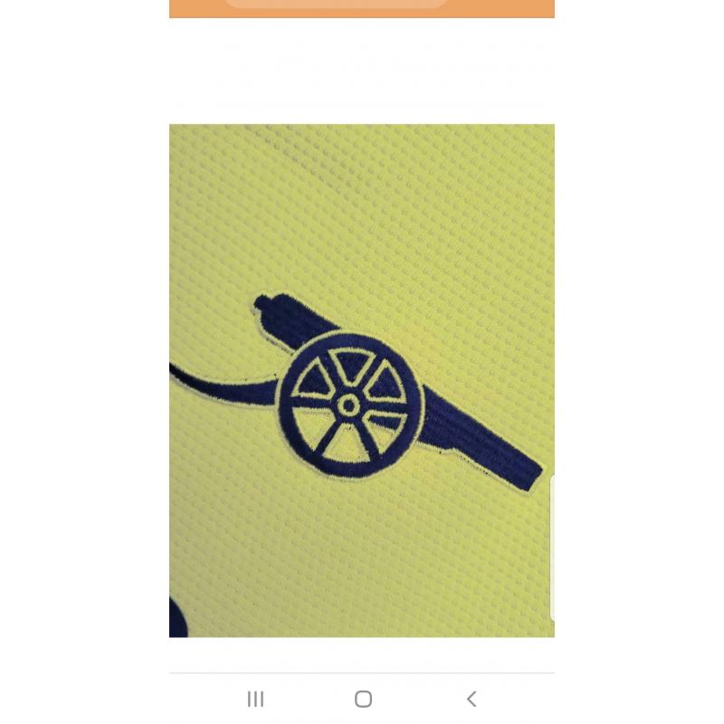 Originele truitjes o.a. Barcelona Arsenal enz NIEUW €45