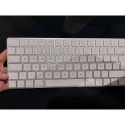 Apple Magic Keyboard - A1644 (MLA22B/A) Wireless Bluetooth -