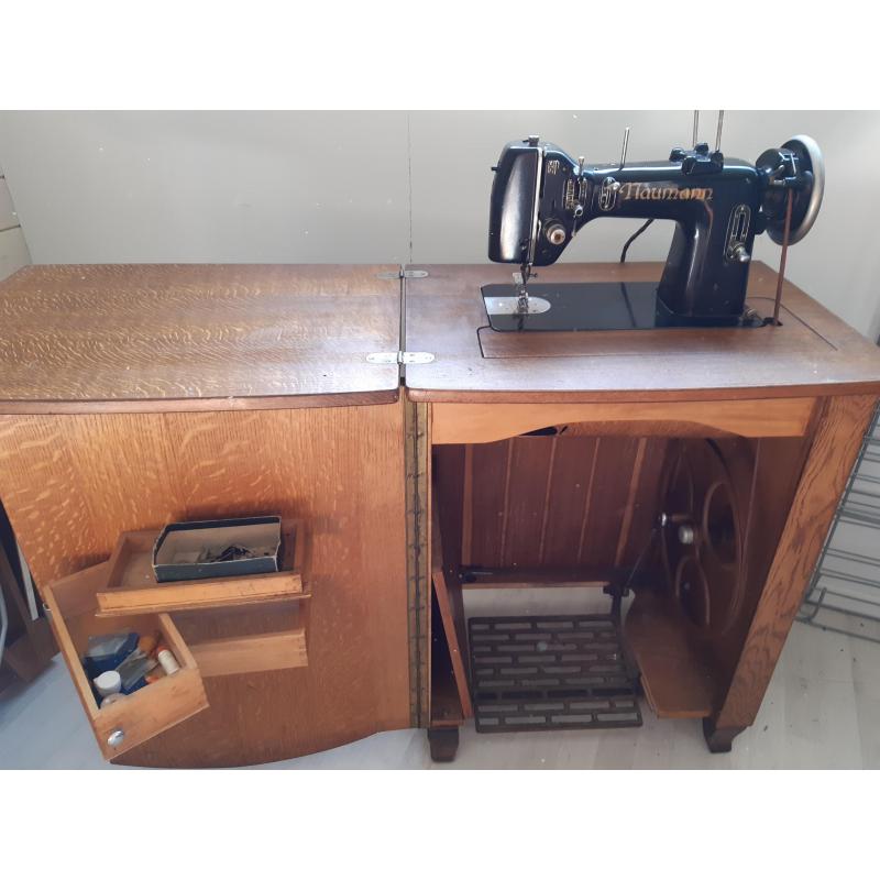 oud naaimachine