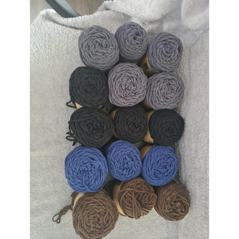 54 bollen Chunky Chenille