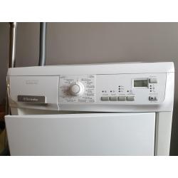 droogkast electrolux 7kg automatic control.