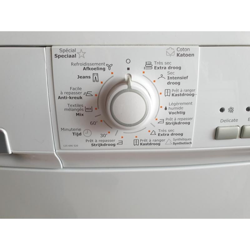 droogkast electrolux 7kg automatic control.