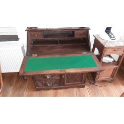 Antiek bureau