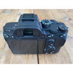 Sony a7riii body (5413 Clicks)