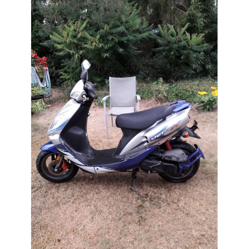 te koop scooter sym