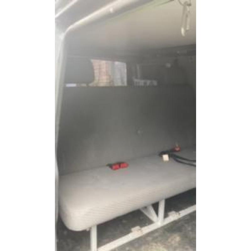 VW transporter met daktent, standverwarming, zitbank, kastjes,...