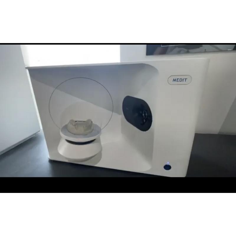 Medit T710 Tabletop 3D Dental Scanner