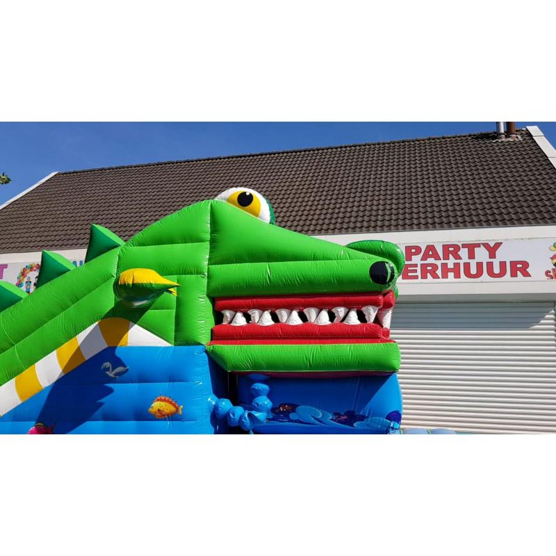 Te koop happende krokodil van jb inflatables Springkussen Glijbaan