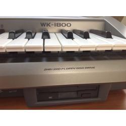 Casio WK-1800 - Digitale Piano met 76 aanslaggevoelige toetsen, 232 sounds, 130 ritmes, Synthesizer functie en MIDI