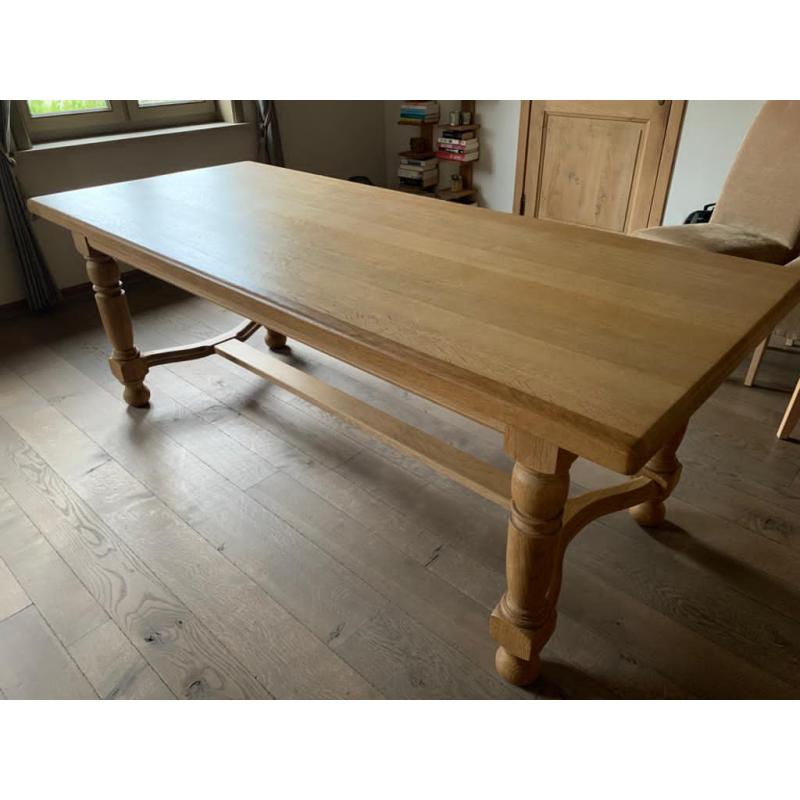 Eiken tafel en 6 stoelen