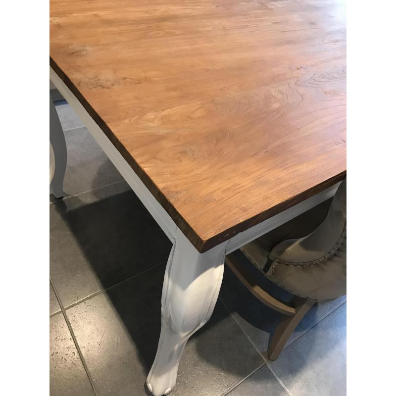 Landelijke tafel 200x100x78 (zonder stoelen)