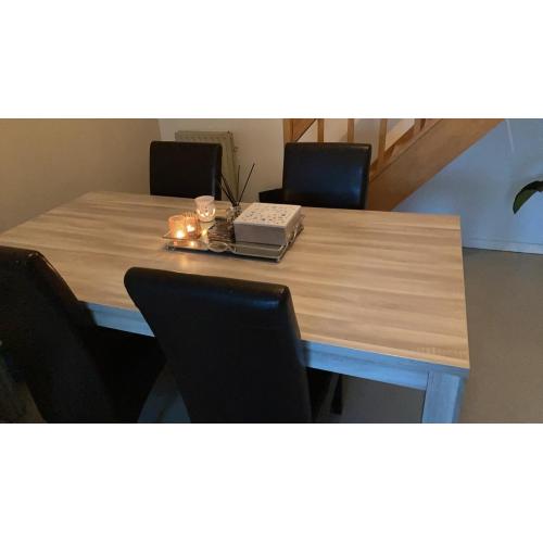 Eettafel te koop!