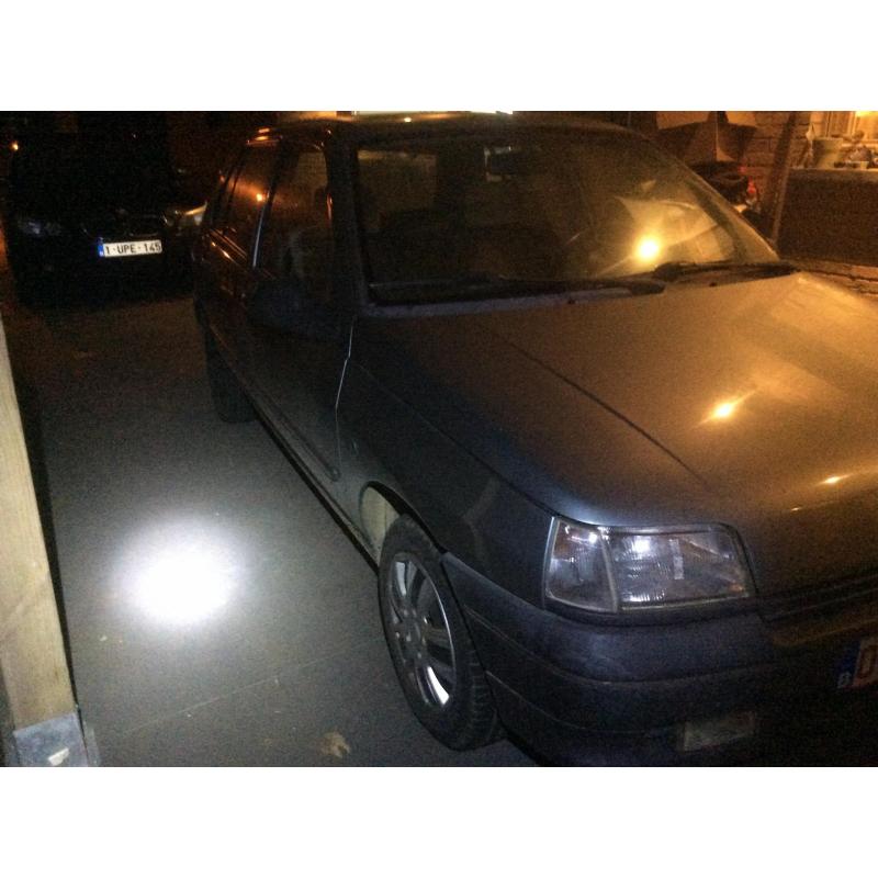 Clio 1. Of in onderdelen