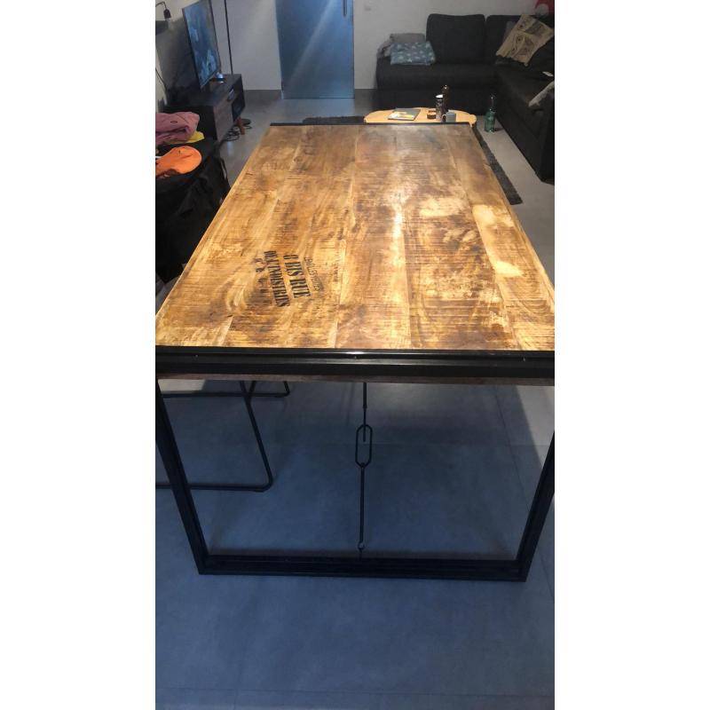 Mooi houten eetafel van Giga meubel