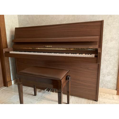 Buffet piano