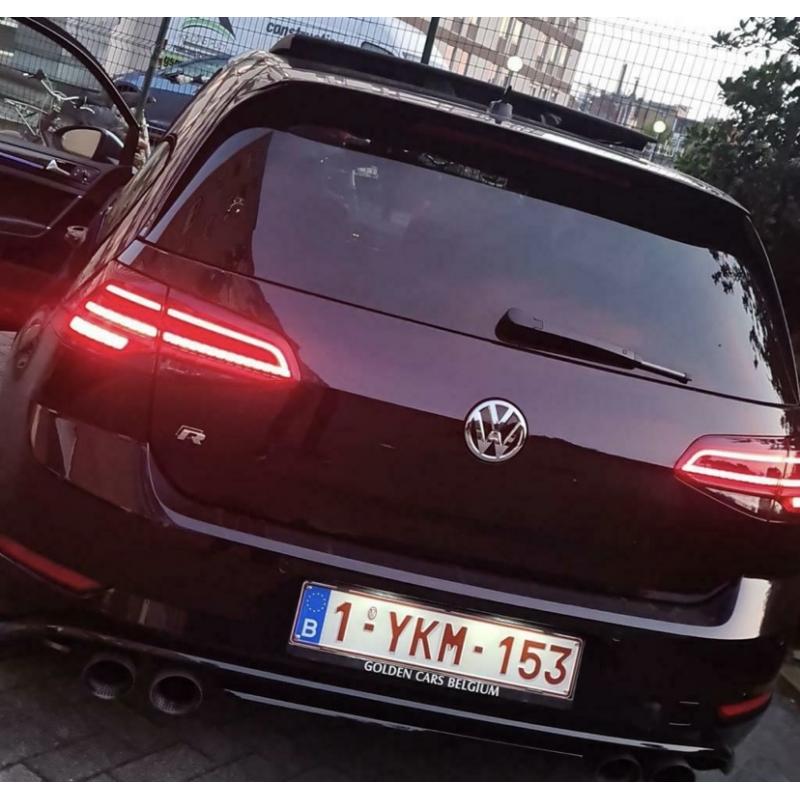 Volkswagen Golf R DSG/LED/PANO/AKRAPOVIC/VIRTUAL/DYNAUDIO