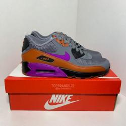 Nike air max 90 maat 35 t/m 46 verschillende kleuren  €40  made in China