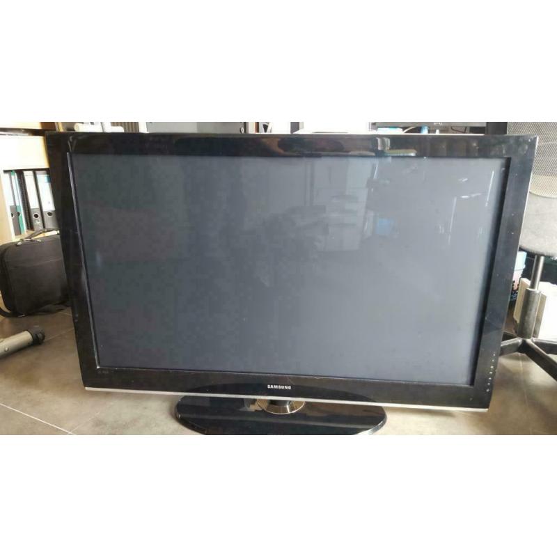 50" Samsung TV