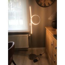 Staande led vloerlamp