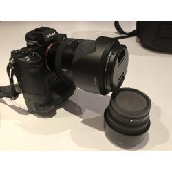 Sony a7ii met twee objectieven en fototas