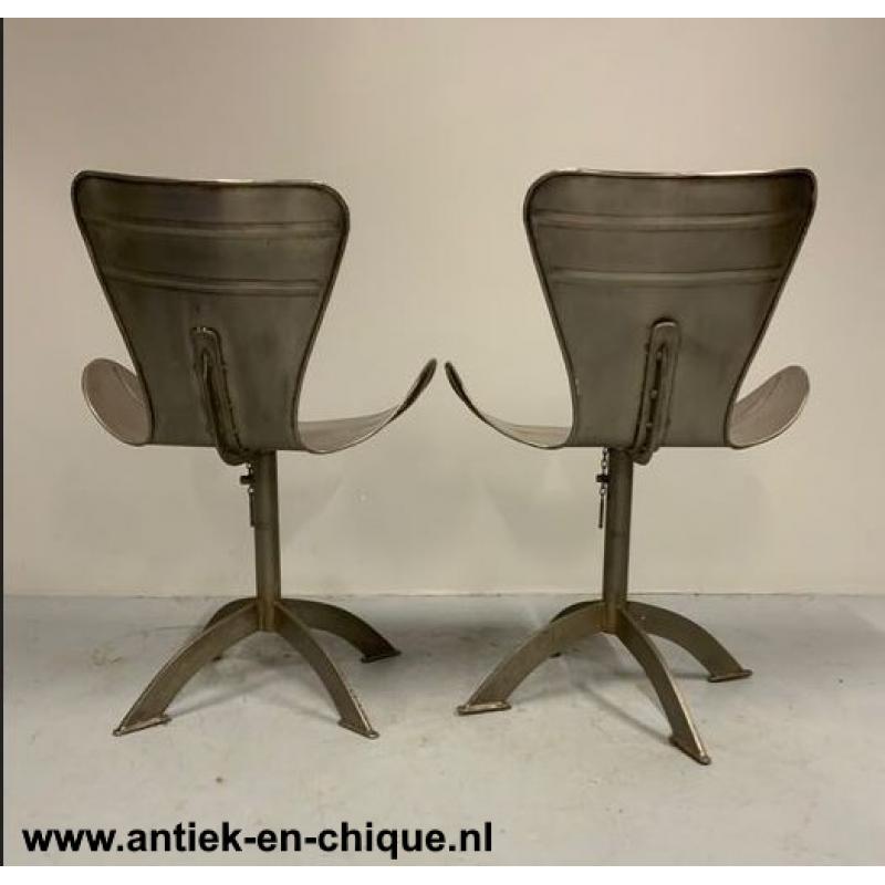2 Unieke super stoere stalen design stoelen