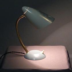 Kleine Kaiser Idell bureaulamp