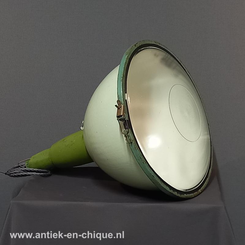 Vintage hanglamp uVintage hanglamp uit de USSRit de USSR