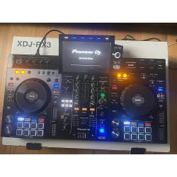 Pioneer DJ XDJ-RX3, Pioneer DDJ-REV7 DJ Kontroler, Pioneer XDJ-XZ , Pioneer OPUS-QUAD , Pioneer DDJ-1000, Pioneer DDJ-1000SRT , Pioneer CDJ-3000, Pioneer DJ DJM-A9 , Pioneer CDJ-2000NXS2, Pioneer DJM-900NXS2, Pioneer DJM-V10-LF , Pioneer DJ DJM-S11