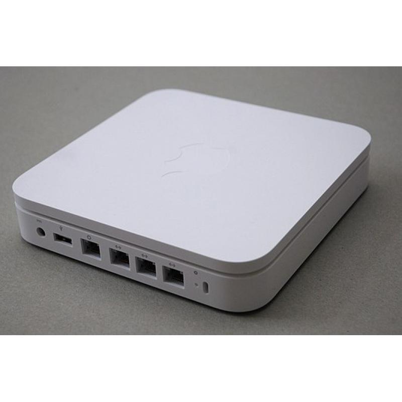 Te Koop Mac Mini YM008B2G9G5 en Lcd en Airport Extreme en Iomega Ext. Harde Schijf.