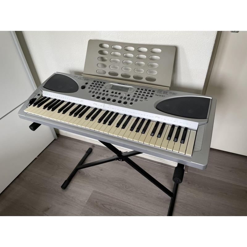 Keyboard Medeli MD100 (met standaard)