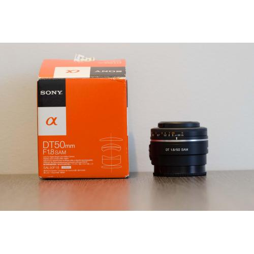 sony DT50mm f1,8 lens